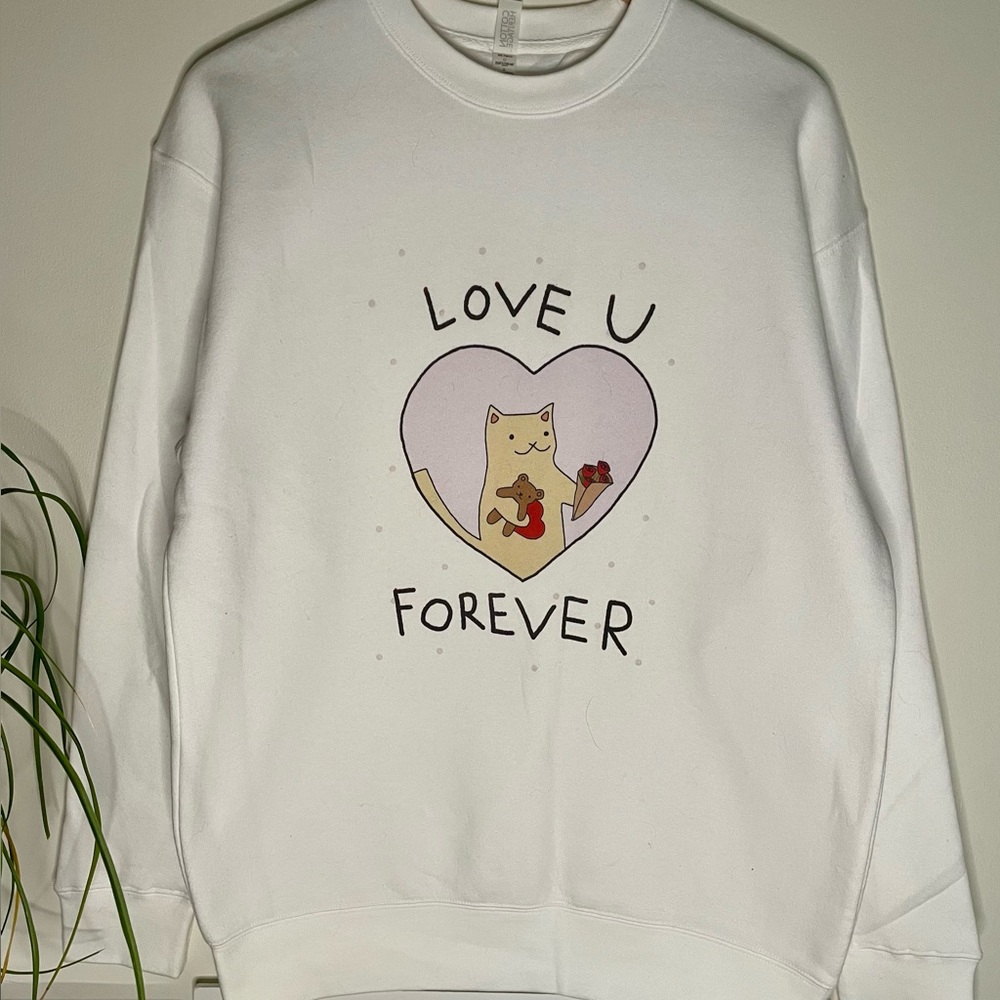 White Sweatshirt with Cat & Heart Design, NWOT, Unisex Large, So Comfy!
